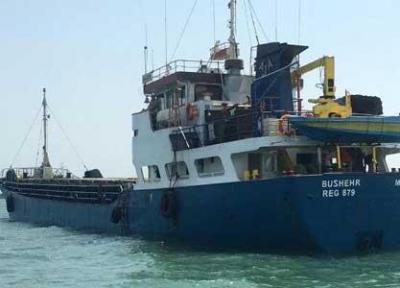 نجات جان 7 سرنشین شناور مغروقه خارج از آب های حاکمیتی